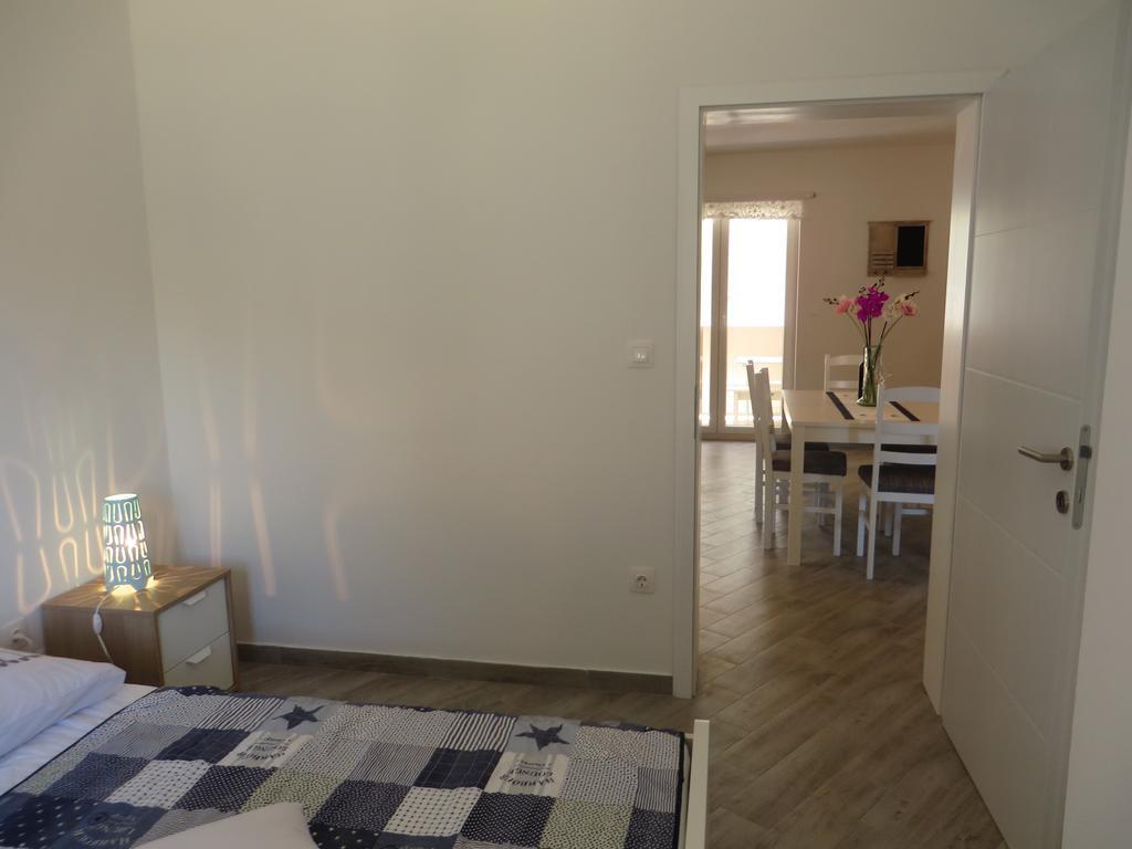 Apartments Karaba Pakoštane Exterior foto
